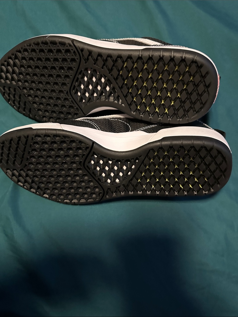 Vans - Picture 4 of 4